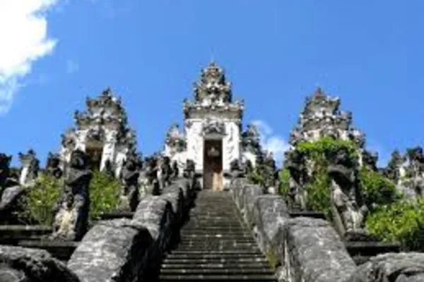 Trip to Eastern Bali - Lempuyang Temple